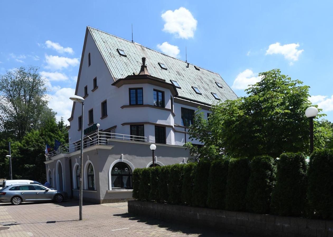 Hotel U Jezirka Liberec Exterior photo